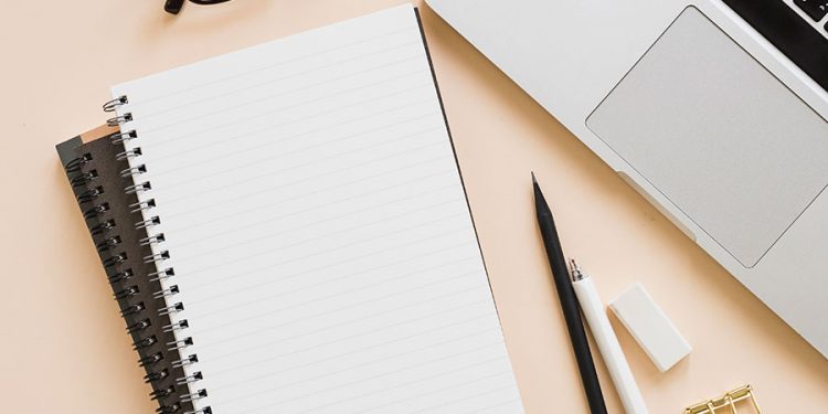 Belum Tahu Perbedaan Artikel dan Jurnal Ilmiah? Berikut Penjelasannya!